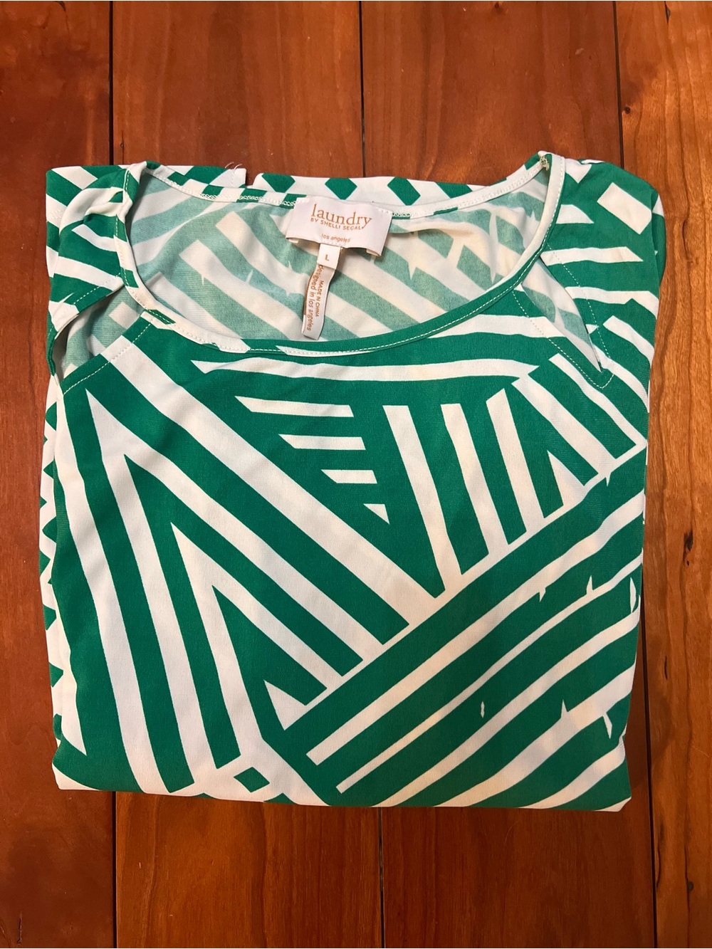 Laundry by Shelli Segal Green & White Geometric Scoop Neck Top—like new!